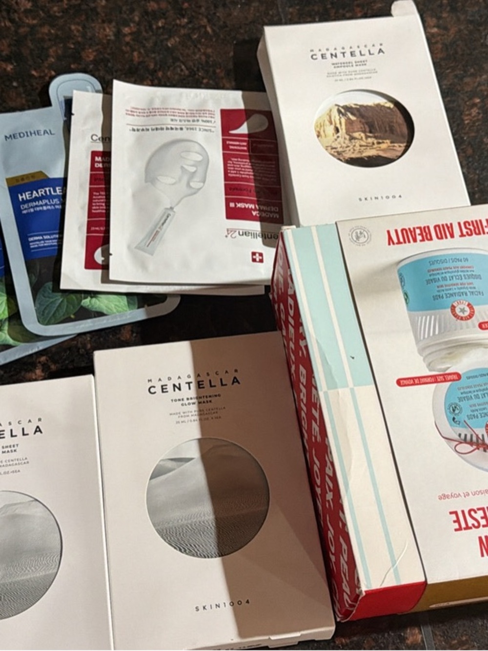 Madagascar Centella Soothing Sheet Mask – White